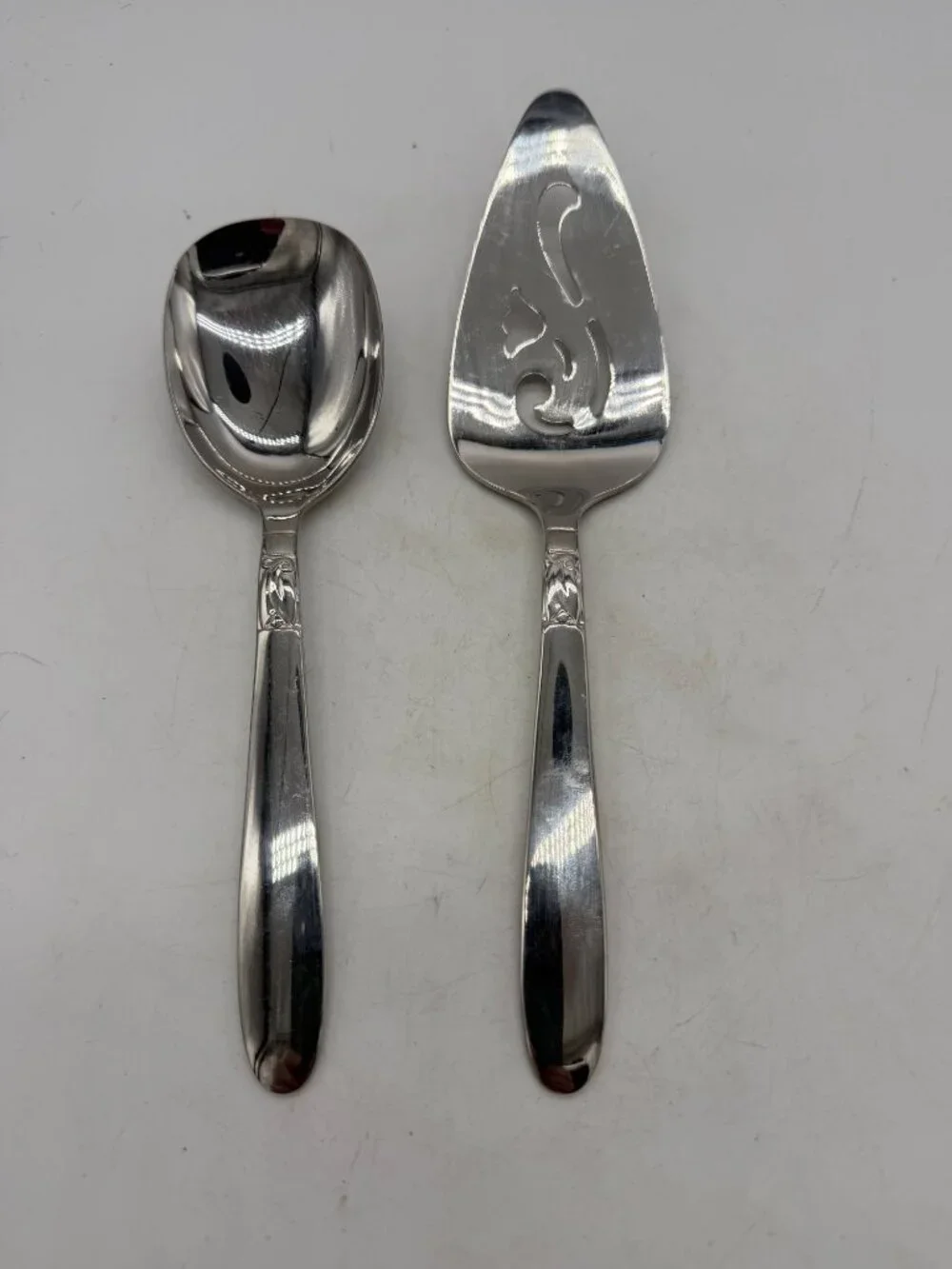 Vintage Two Piece International Silver Stainless Serving Utensils Spoon and Cake